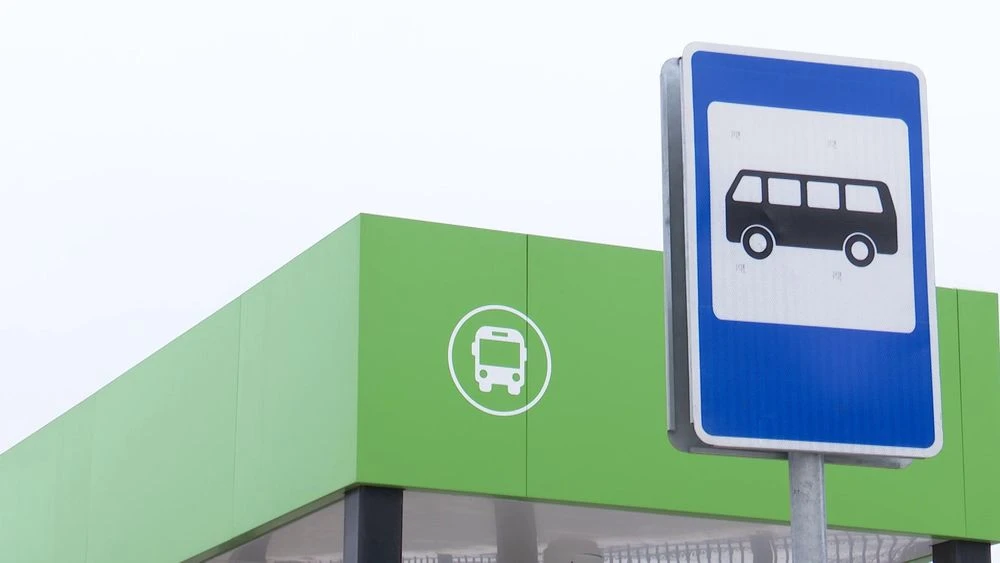 остановка автобусов в Нижнекамске