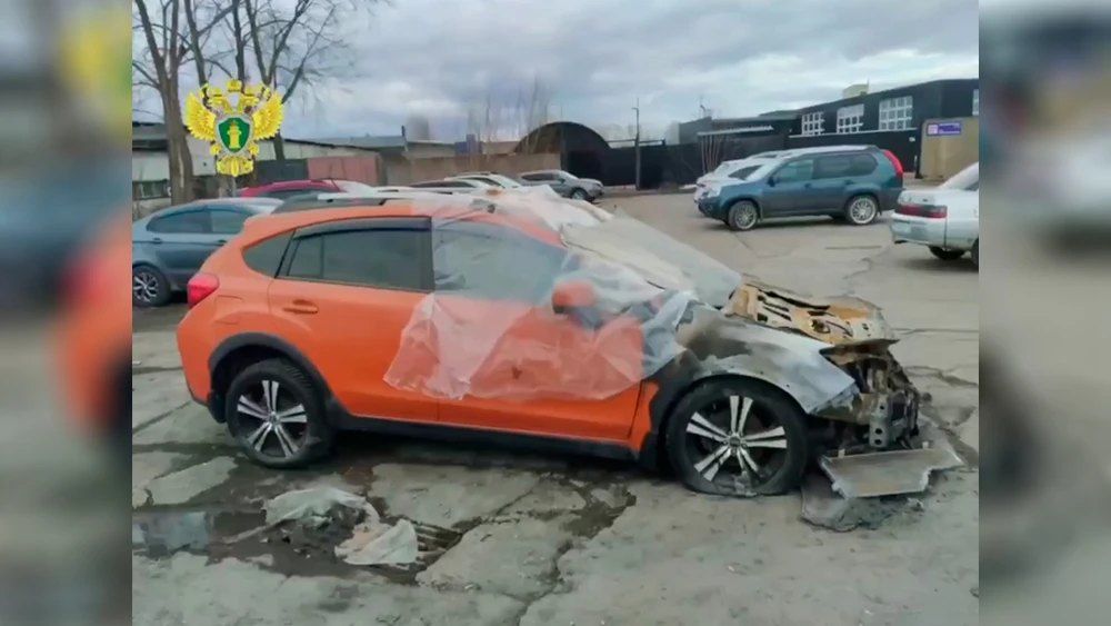 Сгоревший в Нижнекамске автомобиль Subaru Impreza XV