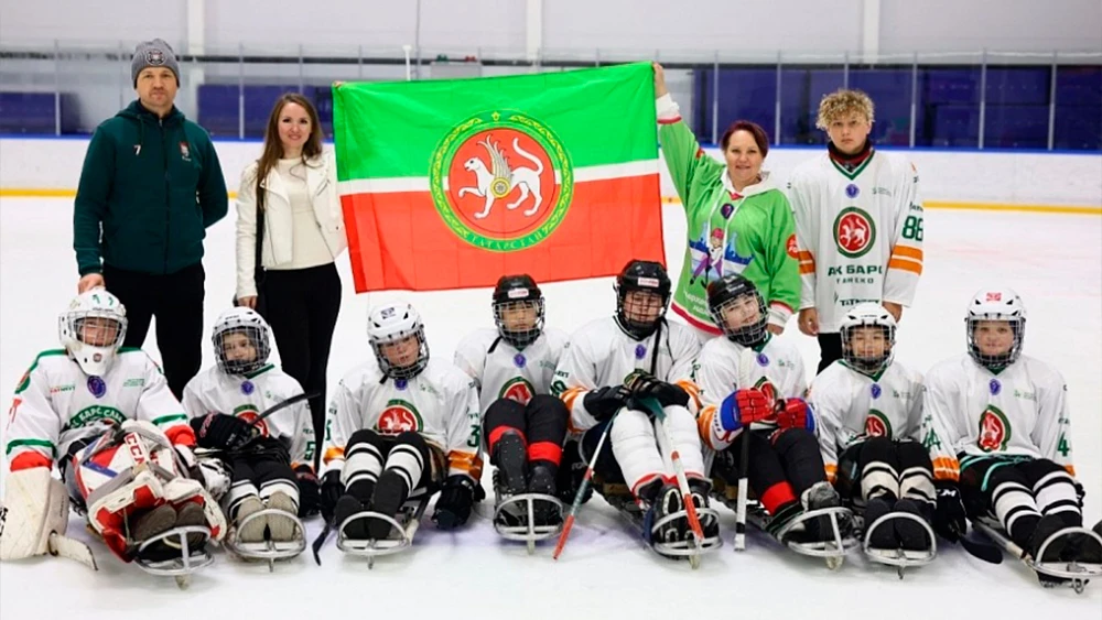 Команда следж-хоккеистов из Нижнекамска на турнире «Хоккей для всех!» в Чебоксарах