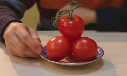 Терапевт объяснила, в чём польза помидоров - НТР 24