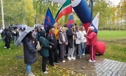 Нижнекамцы прошли 10 тысяч шагов по парку «Семья» и новому скверу на пр. Вахитова - НТР 24