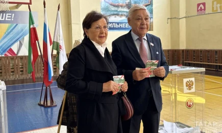 Председатель Госсовета РТ проголосовал на выборах раиса Татарстана - НТР 24