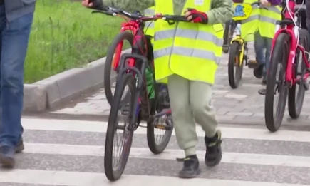 В Татарстане для учеников 5-6 классов запустили курс игровых занятий по ПДД - НТР 24