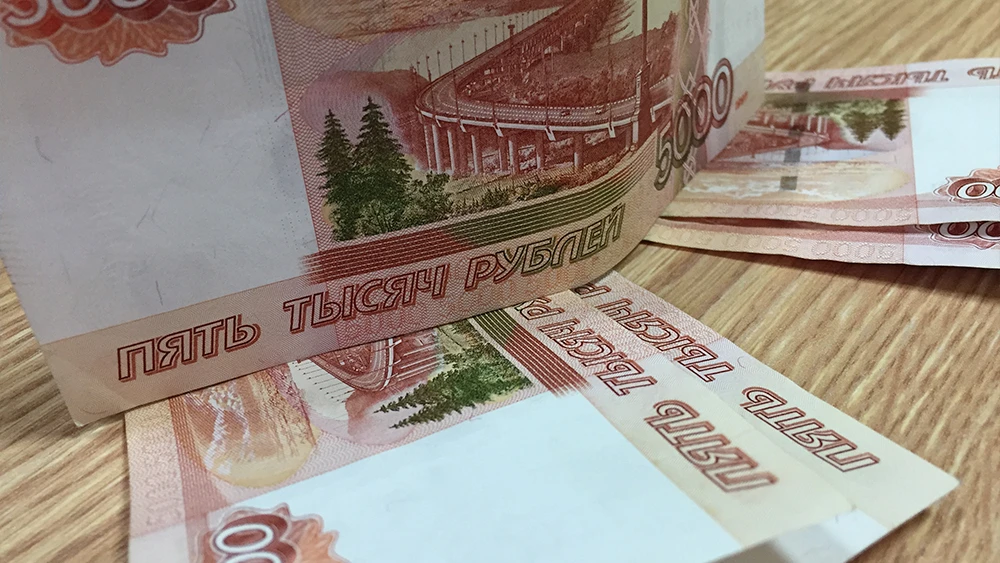 Деньги на столе