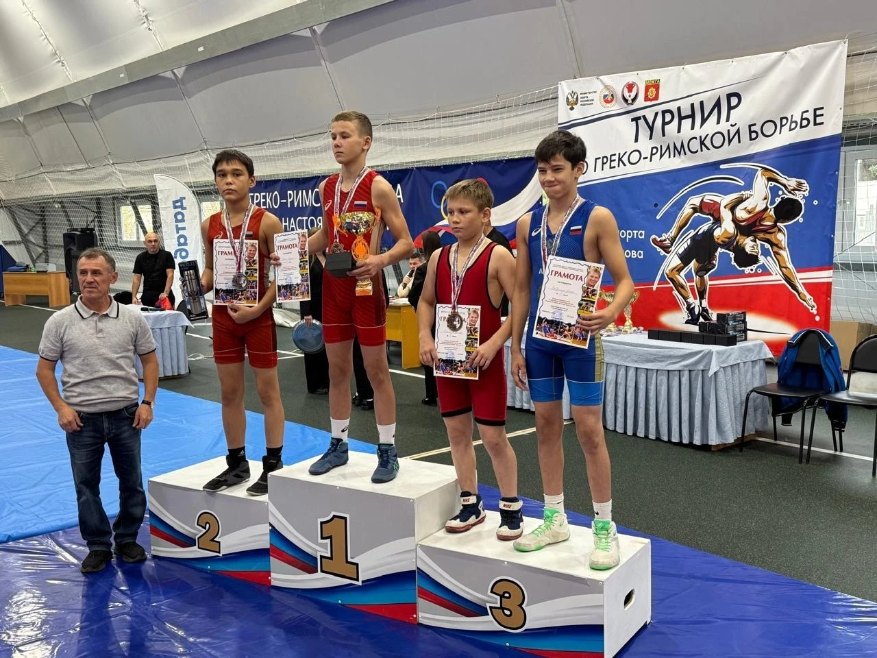 боксеры из Нижнекамска на турнире памяти мастера спорта СССР Вячеслава Михайлова