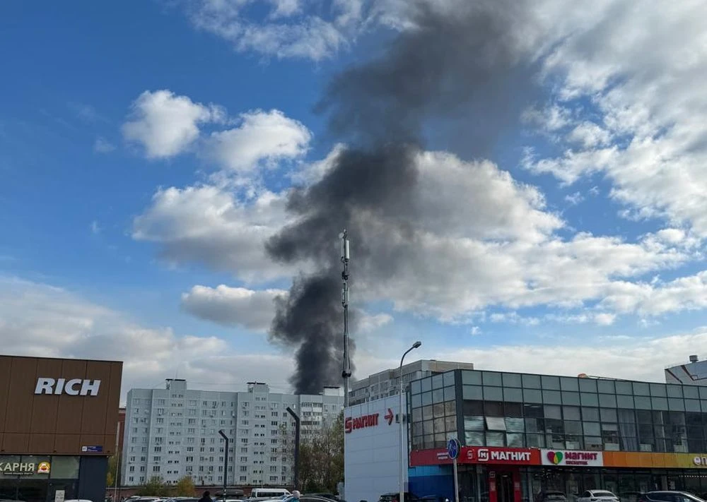 черный дым от пожара на Вокзальной в Нижнекамске