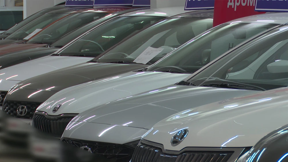 Новые автомобили на продажу в автосалоне