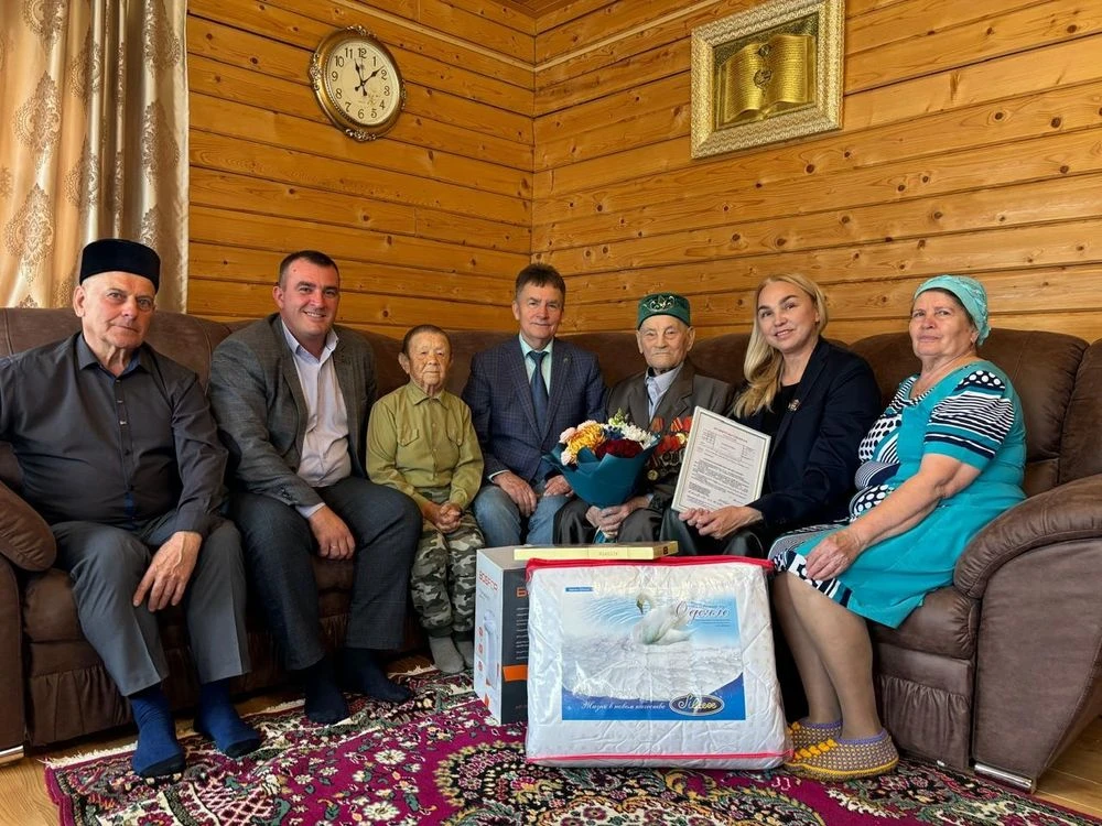 поздравляют с 101 днем рождения Мирсаяфа Камалова