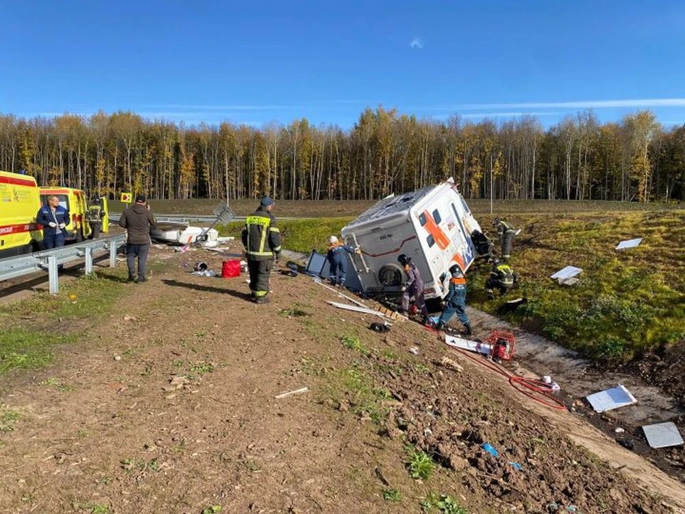 автодом вылетел в кювет на М-12 6 октября