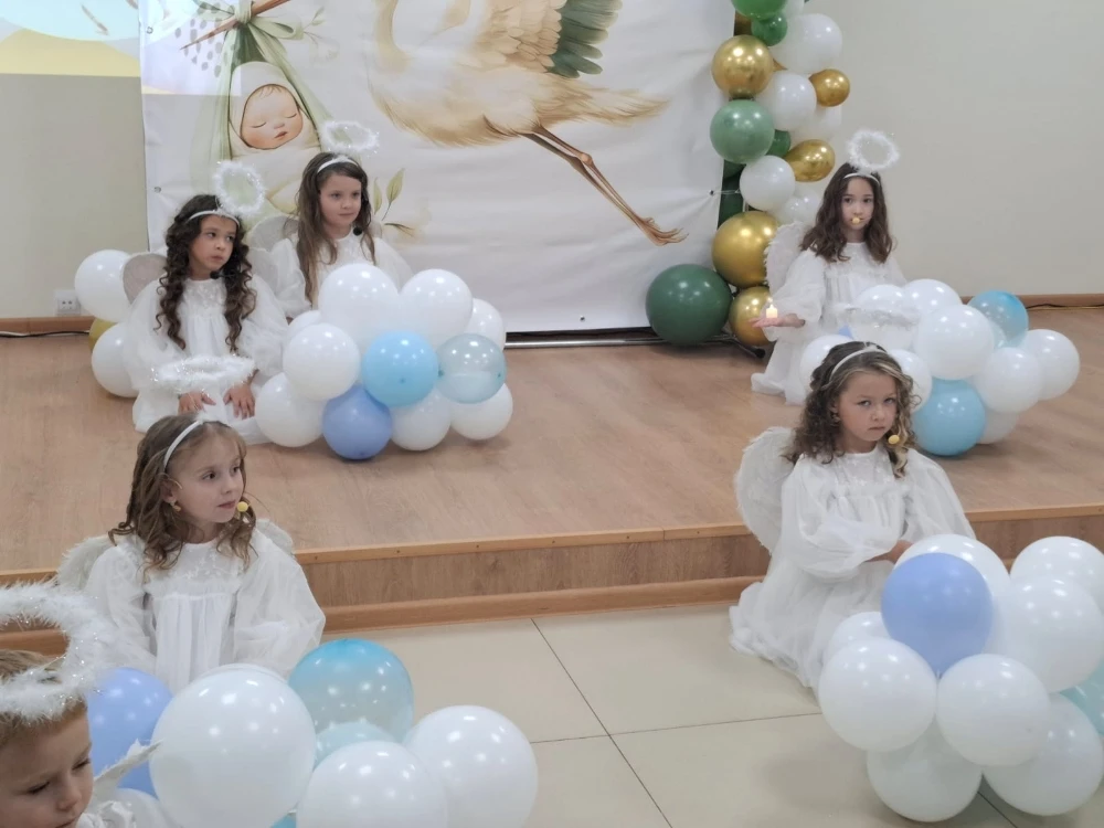 дети выступают на дне беременных в Нижнекамске