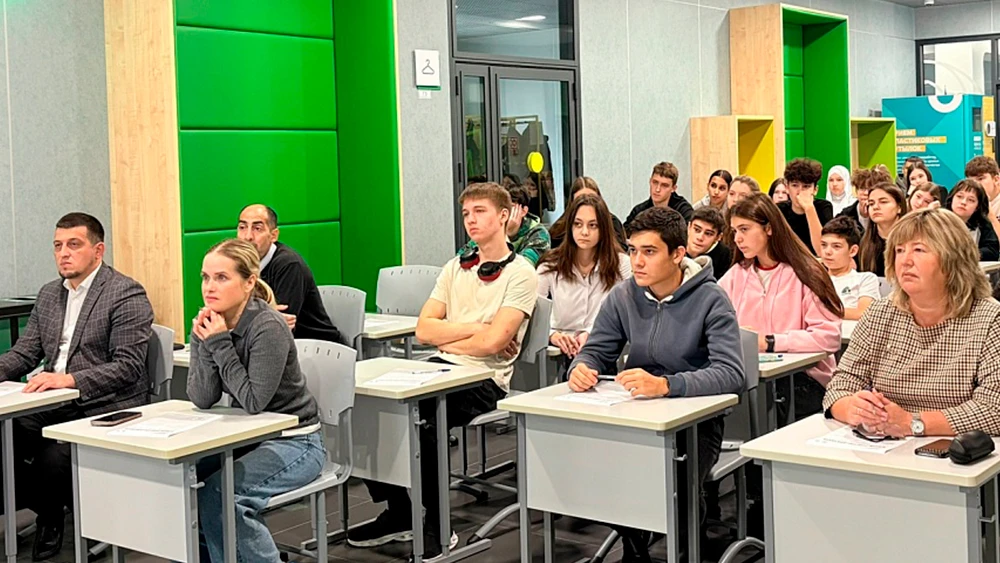 Участники акции «Спортивный диктант»