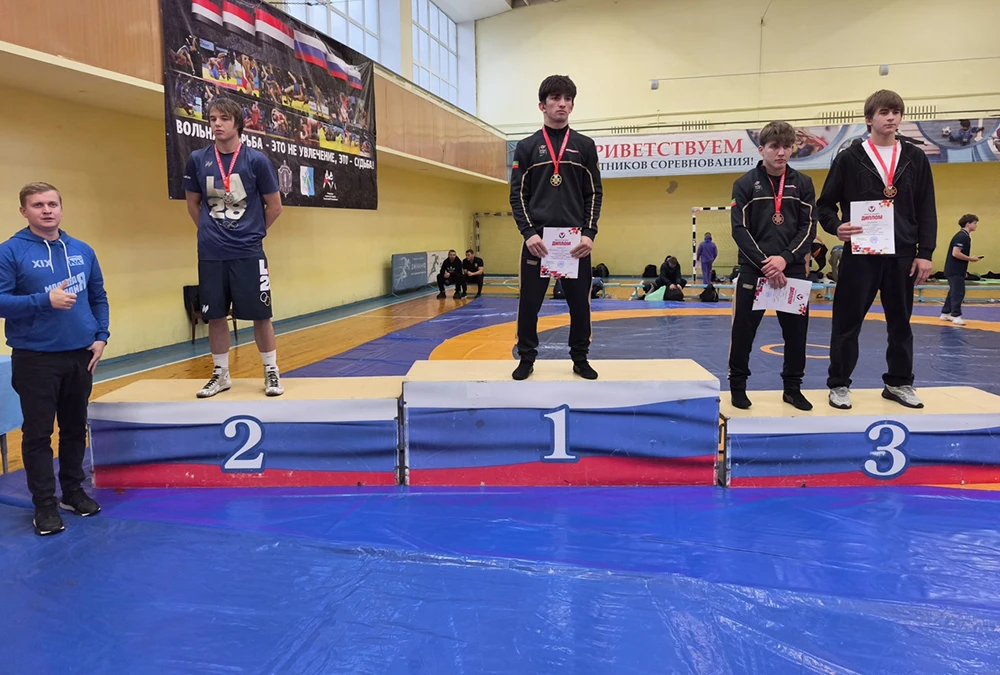 борцы вольного стиля из Нижнекамска на турнире памяти мастера спорта России Эдуарда Мурашова в Можге