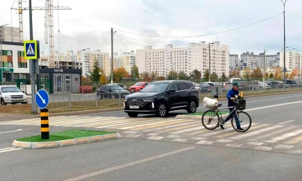 В Нижнекамске у школы установили новый островок безопасности - НТР 24