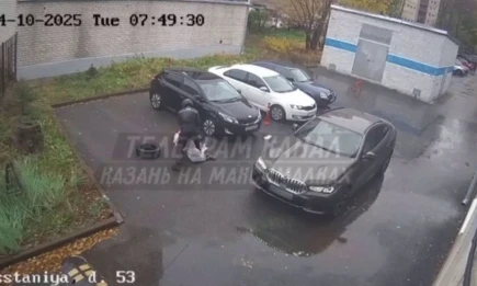 В Казани злоумышленник в шлеме напал на женщину с ножом около школы - НТР 24