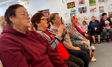 В центре «Милосердие» открыли декаду мероприятий ко Дню пожилого человека - НТР 24