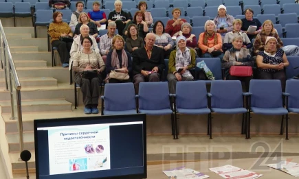 В «Университете третьего возраста» Нижнекамска открылся медицинский факультет - НТР 24
