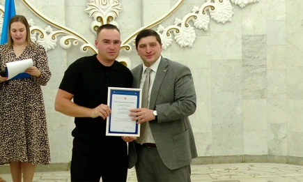 Дорожников Нижнекамска наградили в преддверии профессионального праздника - НТР 24