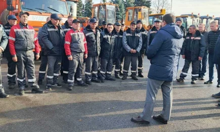 Готовность техники к зимнему сезону проверили в Нижнекамске - НТР 24