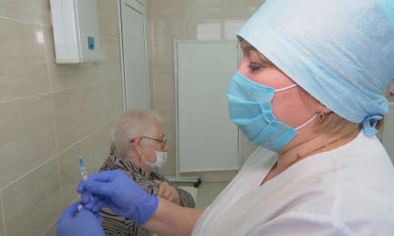 В Нижнекамске продолжается вакцинация от гриппа в мобильных пунктах - НТР 24