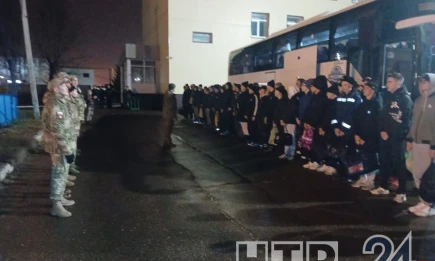 Сегодня в армию проводили 54 нижнекамцев - НТР 24