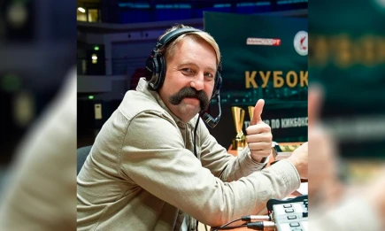 Тренд с усами вратаря «Нефтехимика» захватил Нижнекамск - НТР 24