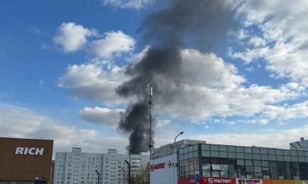 В Нижнекамске за гаражами на Вокзальной произошёл пожар - НТР 24