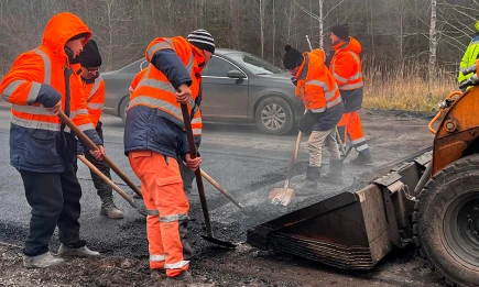 В промзоне Нижнекамска привели в норму автодорогу с помощью ремонта картами - НТР 24