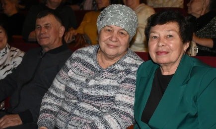 Ветеранов здравоохранения Нижнекамска поздравили с Днем мудрости и добра - НТР 24