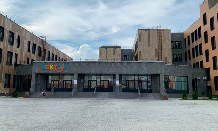 В Нижнекамске стартовал республиканский хакатон «Инженерный Вектор» - НТР 24