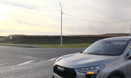 На трассе М-12 под Нижнекамском сбили женщину - НТР 24