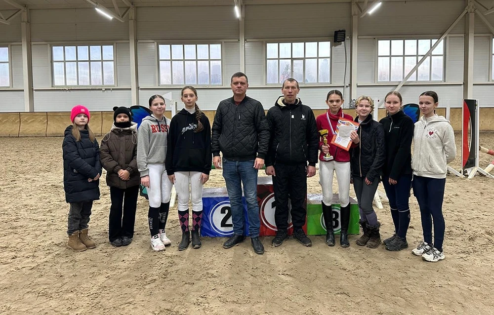 участники соревнований по конкуру из Нижнекамска, спортшкола Актай