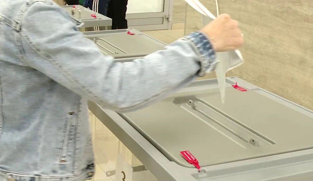 урна для голосования на избирательном участке