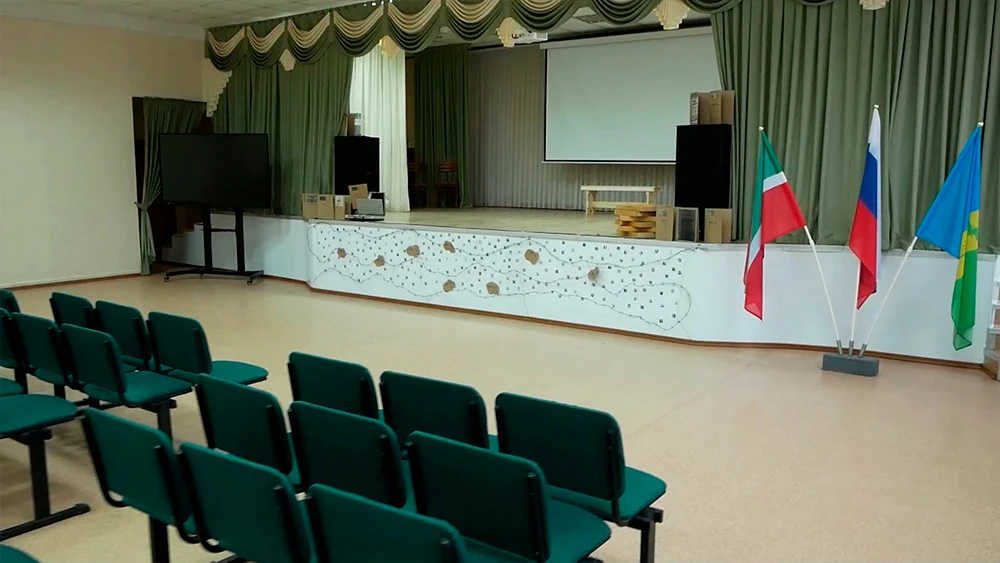 Актовый зал в школе
