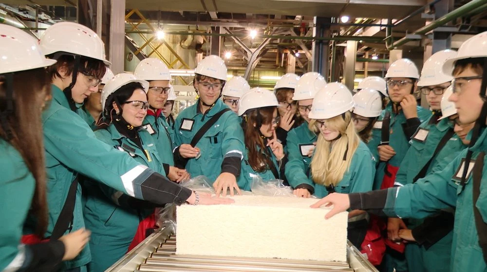 ученики Химкинского лицея на экскурсии по НКНХ