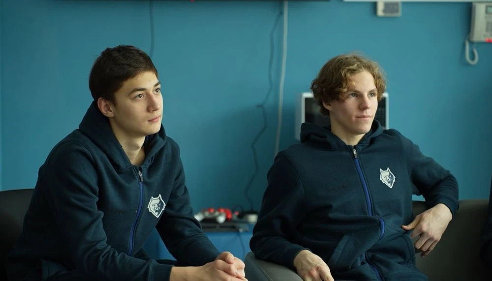 хоккеисты ДЮСШ «Нефтехимик» на базе «Алмаш»