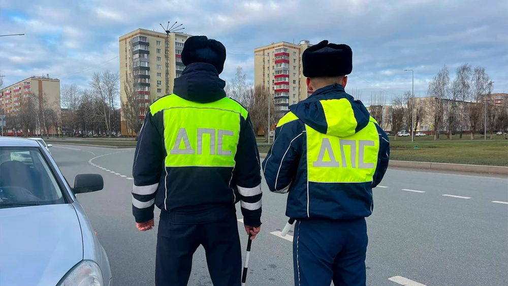 Инспекторы ДПС ГАИ Нижнекамска