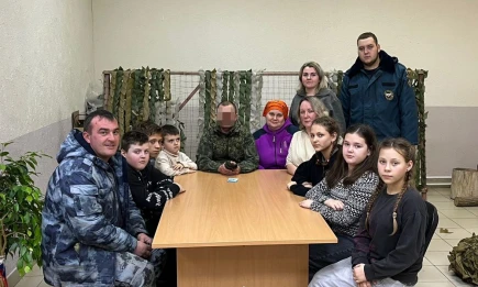 Елантово объединилось: сельчане собрали продукты и масксети для земляка на СВО - НТР 24