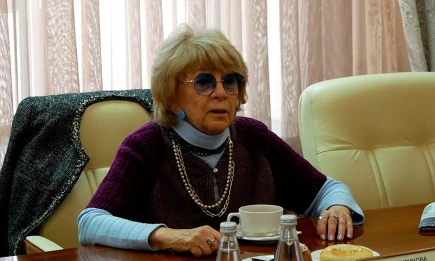 Режиссер культовых комедий Алла Сурикова посетила Нижнекамск - НТР 24