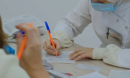 Путин подписал закон о целевом обучении бюджетников-медиков - НТР 24