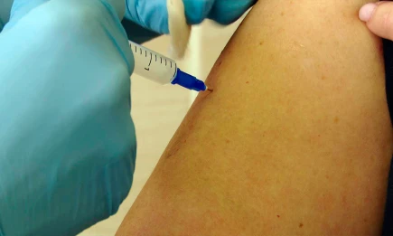 В Нижнекамске можно сделать прививку от гриппа в торговых центрах - НТР 24