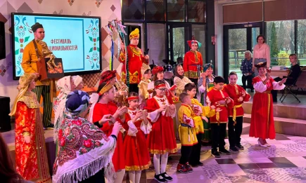 В нижнекамском центре «Ковёр» прошёл ежегодный фестиваль национальностей - НТР 24