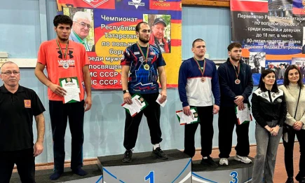 Нижнекамские борцы завоевали пять медалей на чемпионате Татарстана - НТР 24