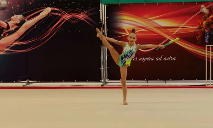 Более 80 гимнасток приняли участие в первенстве Нижнекамска «Листопад побед» - НТР 24