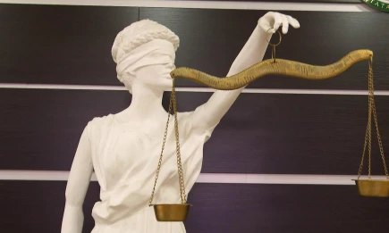 Министр юстиции Татарстана поздравил судей с новым профессиональным праздником - НТР 24