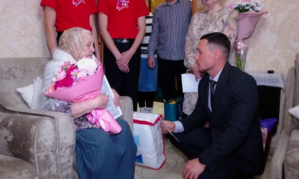 Владимир Путин поздравил жительницу Нижнекамска со 100-летним юбилеем - НТР 24