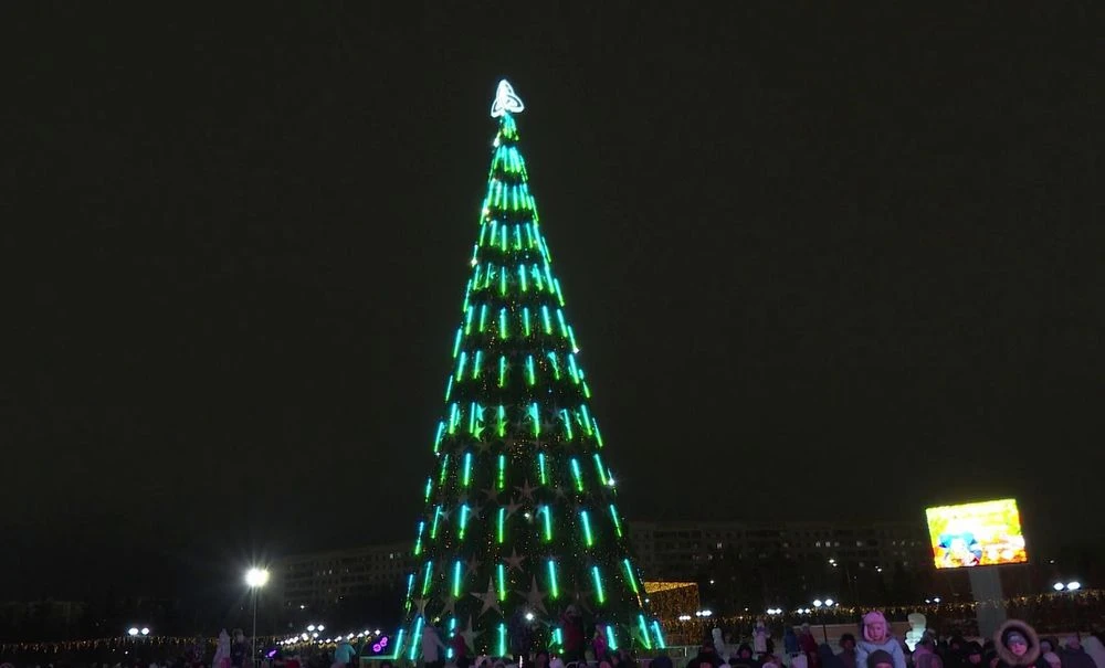 Центральная ёлка в Нижнекамске откроется 19 декабря