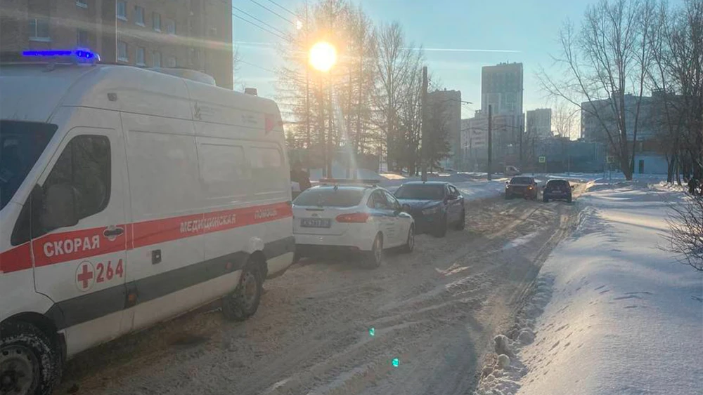 Место наезда на пешехода на пр Шинников в Нижнекамске 29 декабря 2025 года