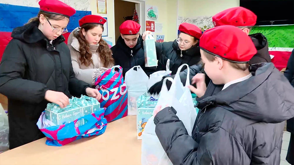 Ученики нижнекамской гимназии № 1 присоединились к сбору гуманитарной помощи