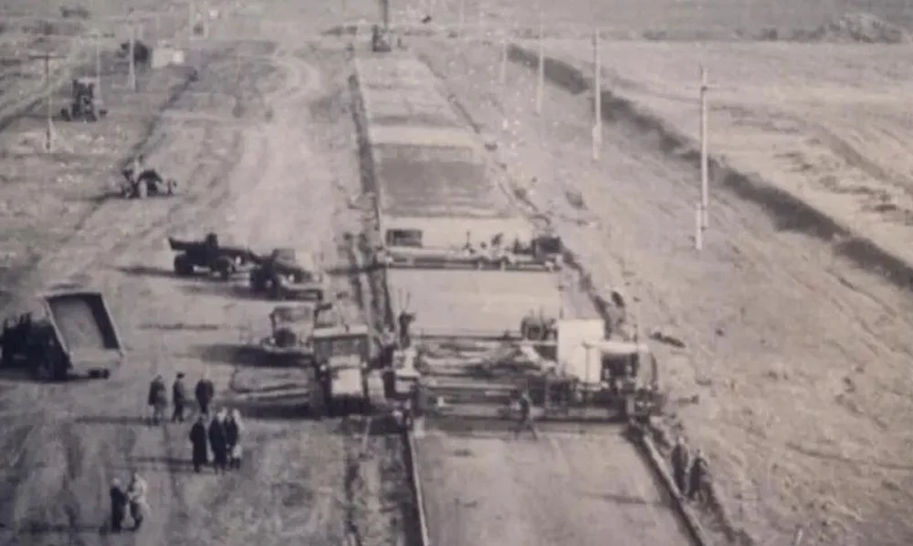 прибытие санно-тракторного поезда на территорию нынешнего Нижнекамска