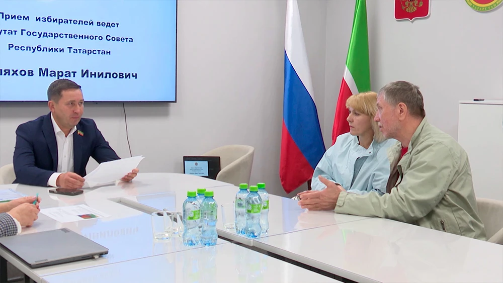 Марат Фаляхов на встрече с нижнекамцами